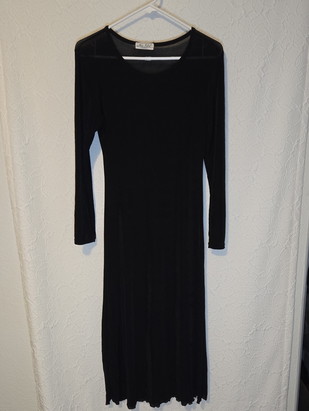 Vintage Stretchy, Flowy Long Black Dress For A Chic Witchy Goth Look